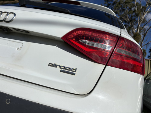 AUDI A4 B8 ALLROAD USED TAILGATE SHELL IN WHITE S9R PAINT CODE