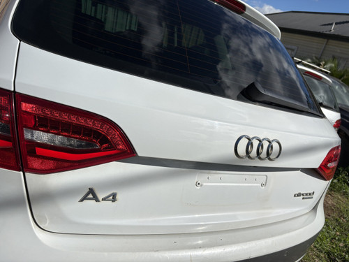AUDI A4 B8 ALLROAD USED TAILGATE SHELL IN WHITE S9R PAINT CODE