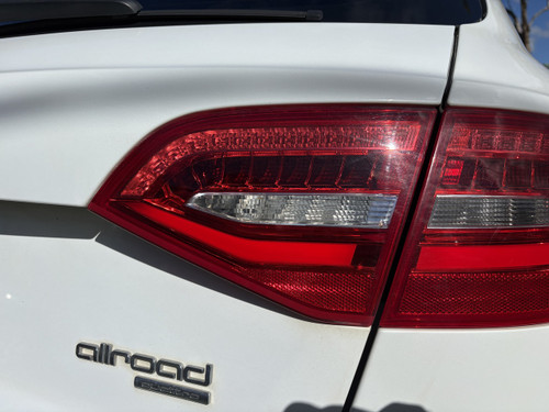 AUDI A4 B8 ALLROAD USED RH INNER LED TAIL LIGHT  8K9 945 094 E