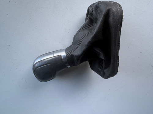 VW GOLF MK6 CONVERTIBLE USED SHIFT GEAR KNOW WITH LEATHER BOOTH
