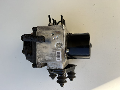 VW PASSAT 3C USED ABS PUMP 3C0 614 109 D