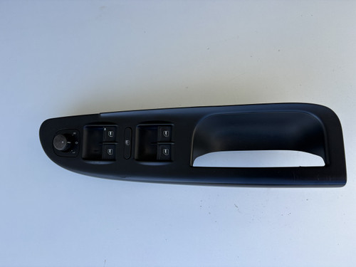VW PASSAT 3C USED RHF INNER DOOR HANDLE WITH SWITCHES  3C2 867 172 B