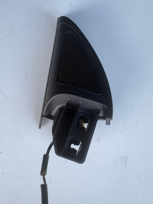 VW GOLF MK6 CONVERTIBLE USED LH INNER MIRROR COVER 5K7 837 973