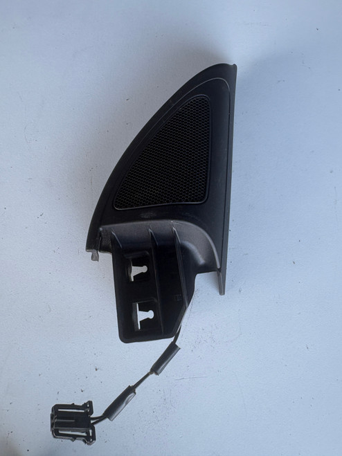 VW GOLF MK6 CONVERTIBLE USED RH INNER MIRROR COVER 5K7 837 974