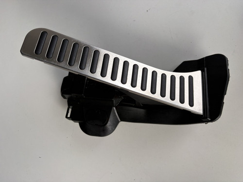 VW GOLF MK6 CONVERTIBLE CTHD USED ACCELERATOR PEDAL 1K2 723 503 AM