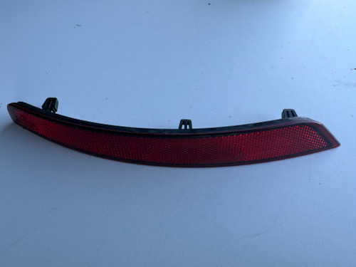 VW GOLF MK6 CONVERTIBLE USED RHR BAR REFLECTOR 5K0 945 106 H
