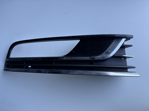 VW PASSAT 3C LATE USED RH LOWER BAR GRILLE  3AA 853 666 A