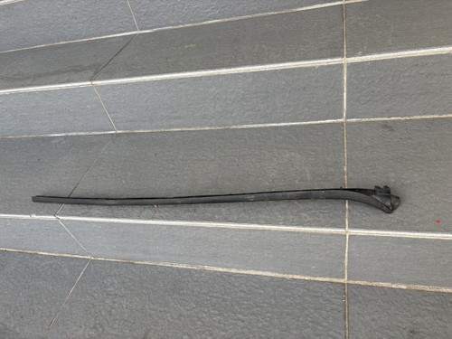 VW GOLF MK6 CONVERTIBLE USED LH WINDSCREEN TRIM 5K7 854 319