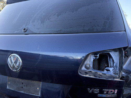 VW TOAUREG 7P USED TAILGATE SHELL IN BLUE H5X PAINT CODE