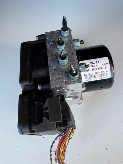 BMW F30 320I USED ABS PUMP 3451-6862246-01