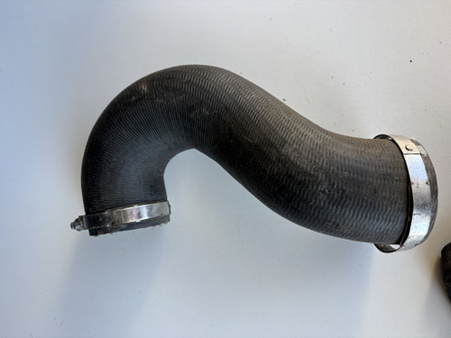 VW TOUAREG V6 TDI USED INTERCOOLER HOSE 7P0 145 972 D