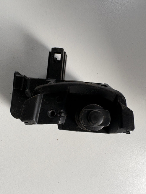 VW TOUAREG USED CENTRAL LOCKING ACTUATOR 7P0 810 773 A