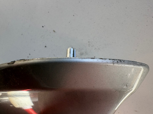 BMW F30 E90 E92 USED GPS ANTENNA SILVER COVER 9253667-03