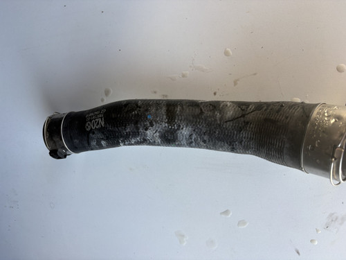 BMW F30 USED INTERCOOLER HOSE 7597591-02