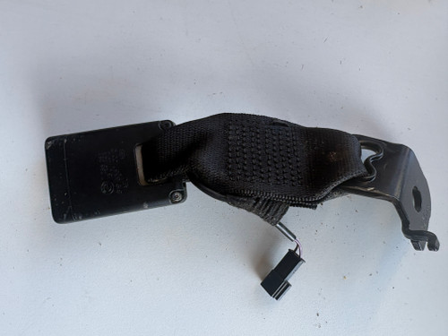 BMW F30 USED CENTRE REAR SEAT BELT  BUCKLE 7 266 352