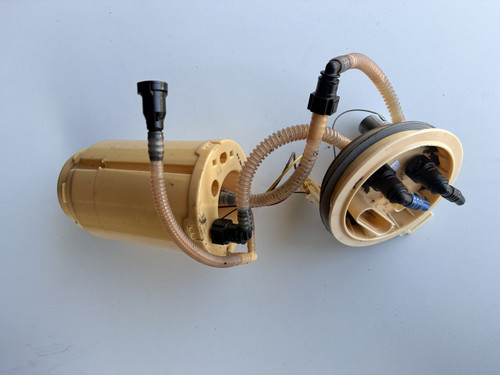 VW TOUAREG V6 7P TDI USED FUEL PUMP 7P6 919 679 A
