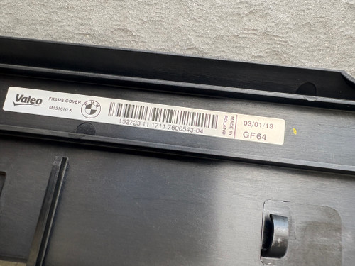 BMW F30 USED UPPER RADIATOR COVER PLATE 7600543-04