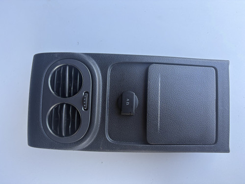 VW TIGUAN USED REAR AIR VENT WITH THE CUP HOLDER 5N0 863 289 D
