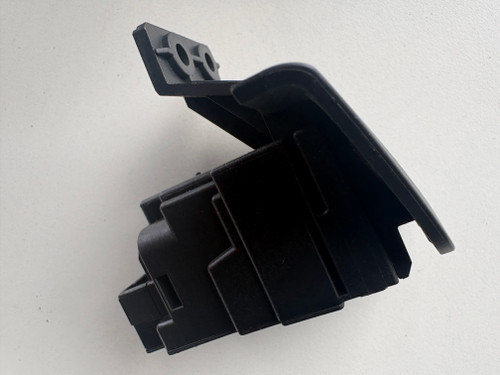 BMW E88 USED KEY READER BOX 6 954 718-13