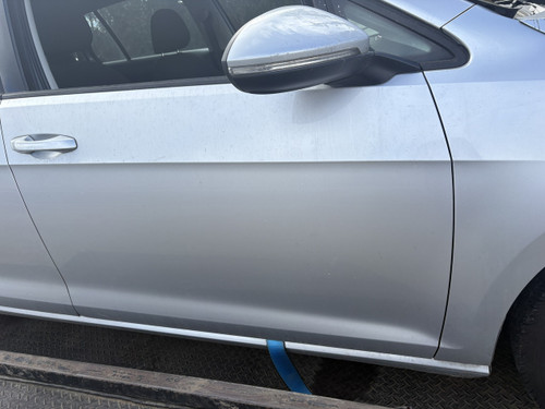 VW GOLF MK7 HATCH USED RHF DOOR SHELL IN SILVER  A7W PAINT CODE