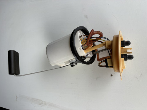 VW GOLF MK 7 DIESEL USED FUEL PUMP 5Q0 919 050 P