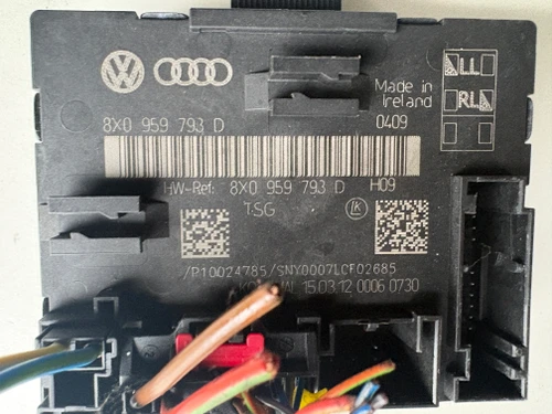 AUDI A1 USED RHF DOOR CONTROL MODULE 8X0 959 793 D
