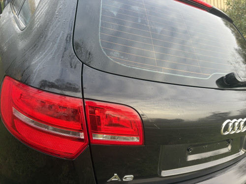AUDI A3 8P USED  TAILGATE SHELL IN BLACK Z9Y PAINT CODE