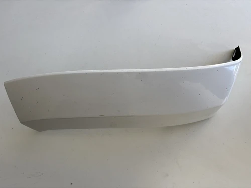 VW AMAROK EARLY USED RH BUMPER FLARE 2HH 853 728   IN WHITE B9A