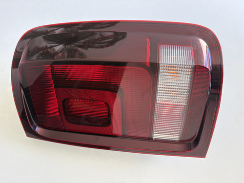 VW AMAROK V6 580 USED RH SMOKED TAIL LIGHT 2H2 945 096 P