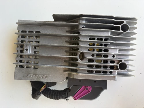 AUDI TT 8J USED BOSE AMPLIFIER 8J0 035 233 D