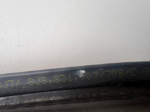 AUDI TT 8J USED LH DOOR RUBBER 8J8 831 707/ 708 C