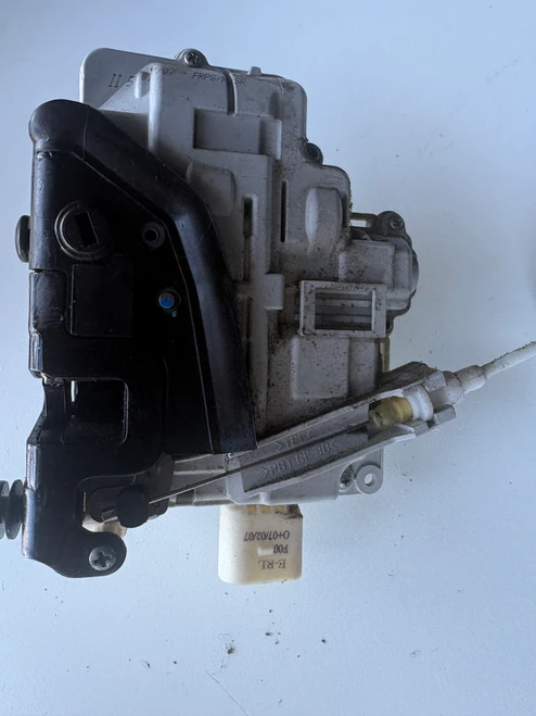 AUDI A4 B7 USED LHF DOOR LOCK 8E0 837 015 AA