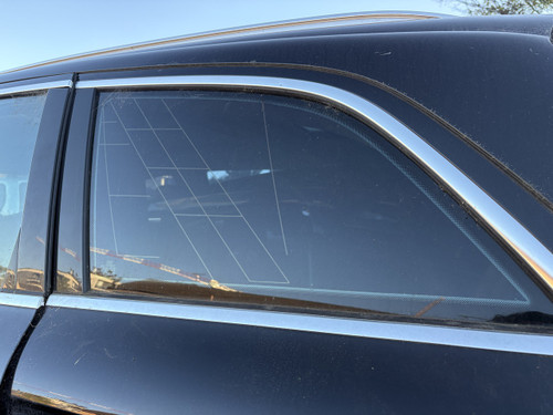 AUDI Q7 EARLY USED LH CARGO GLASS