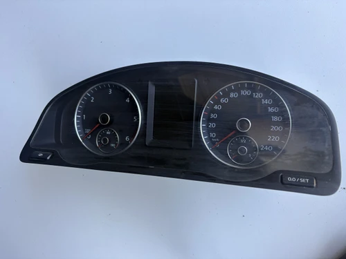 VW MULTIVAN USED INSTRUMENT CLUSTER 7E0 920 870 A