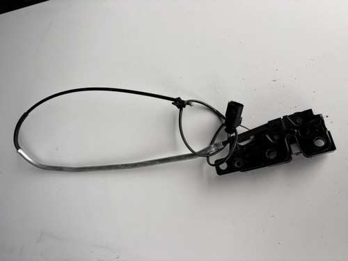 AUDI TT 8J USED BONNET LOCK WITH CABLE 8J2 823 531 C  8J0 823  509 A