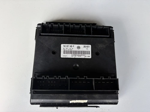 VW TRANSPORTER T5 EARLY USED BODY CONTROL MODULE 7H0 937 049 P