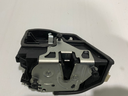 BMW E90 2005-2010 USED RHF DOOR LOCK MECHANISM  7202144