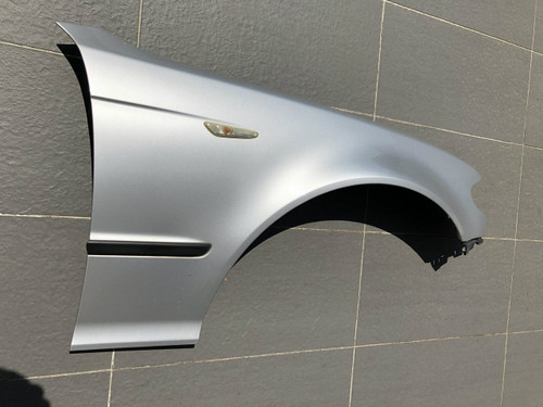 MW E46 318I 320I 325I 4 DOOR SEDAN 2001-2004 USED RH GUARD IN TITAN SILVER 354/7