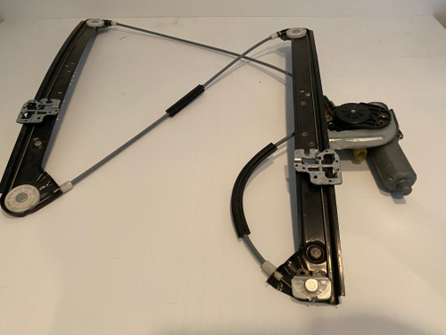 BMW X5 E53 2000-2005 USED RHF WINDOW REGULATOR WITH MOTOR 7060265 S