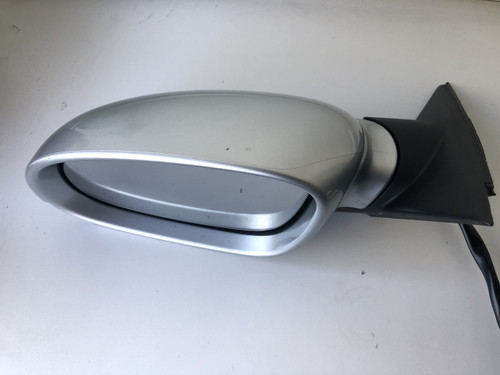 VW PASSAT 3B 2004 LH DOOR MIRROR IN SILVER BLINKER TYPE SILVER LA7W PAINT CODE
