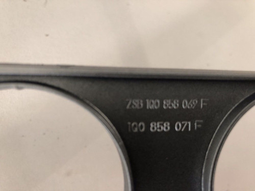 VW EOS 2005-2010 USED SILVER RADIO SURROUND 1Q0 858 069 F