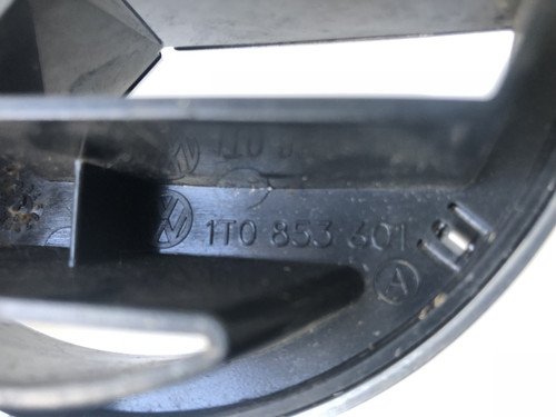 VW GOLF MK5 2005-2008 USED FRONT BADGE 1T0 853 601