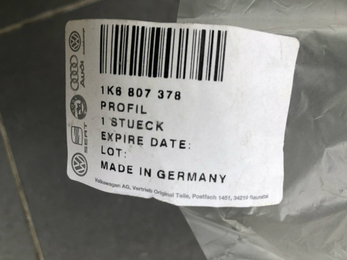 VW GOLF MK5 2004-2008 NEW GENUINE RHR BAR SLIDE 1K6 807 378