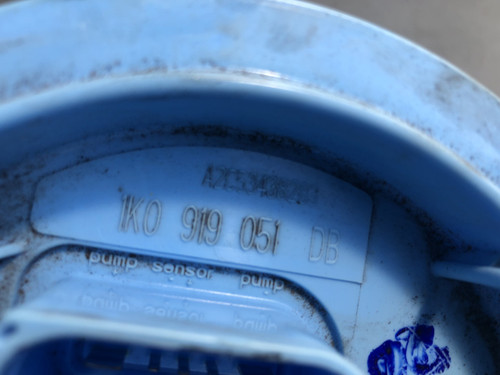 VW GOLF MK6 JETTA TWIN CHARGED CAVD USED FUEL PUMP 1KO 919 051 DB