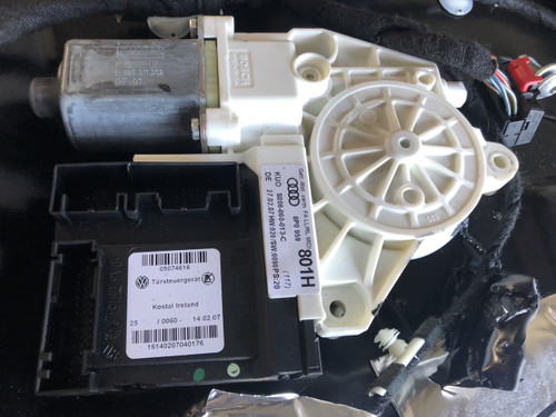 AUDI A3 8P 2005-2010 RHF WINDOW MOTOR USED 8P0 959 801 H