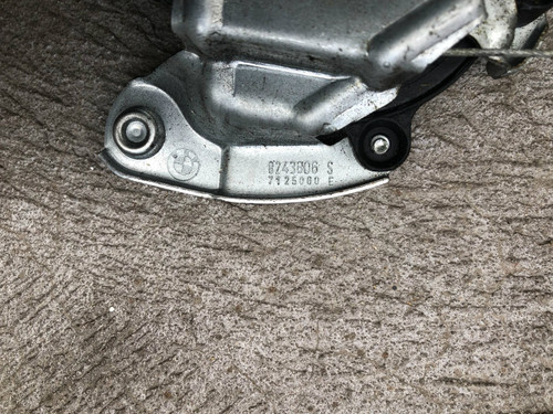 BMW X5 E53 2000-2005 USED RHR WINDOW REGULATOR WITH MOTOR 8243806