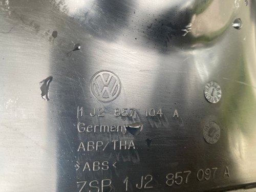 VW GOLF BORA MK4 1998-2004 USED BLACK GLOVE BOX IN CLEAN CONDITION 1J2  857 104 A