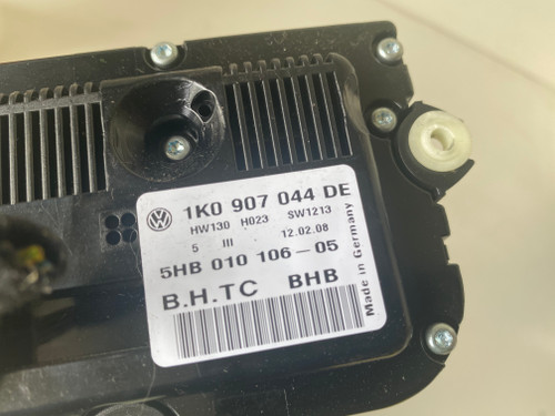 VW GOLF AND JETTA MK5  USED AC CLIMATE CONTROL PANEL WITH SEAT HEATERS 1K0 907 044 DE
