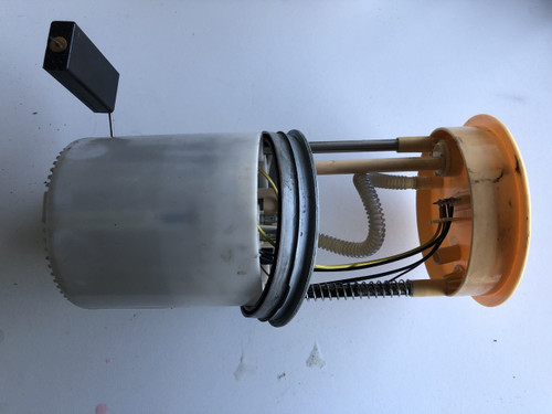 VW CADDY 2004-2010 1.9 TDI USED FUEL PUMP 2K0 919 050