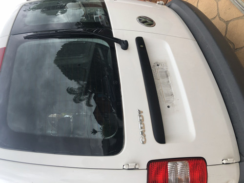 VOLKSWAGEN CADDY 2008-2014 USED LHR BARN DOOR IN WHITE PAINT CODE B9A